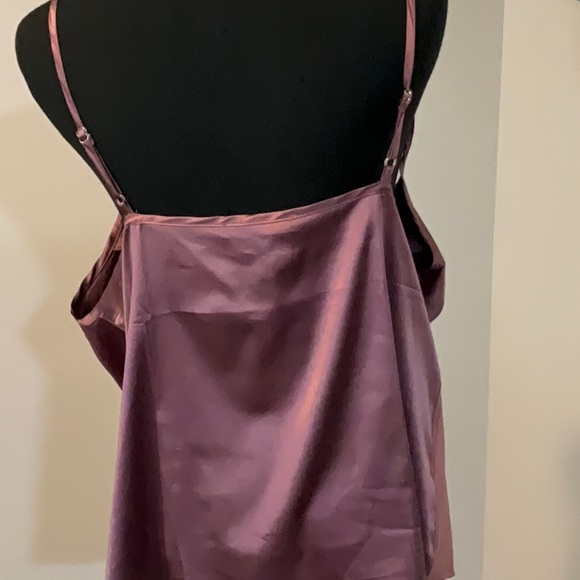 NWT Simplee  Sleeveless Cowl Neck Camisole - Size 2XL - Picture 2 of 7